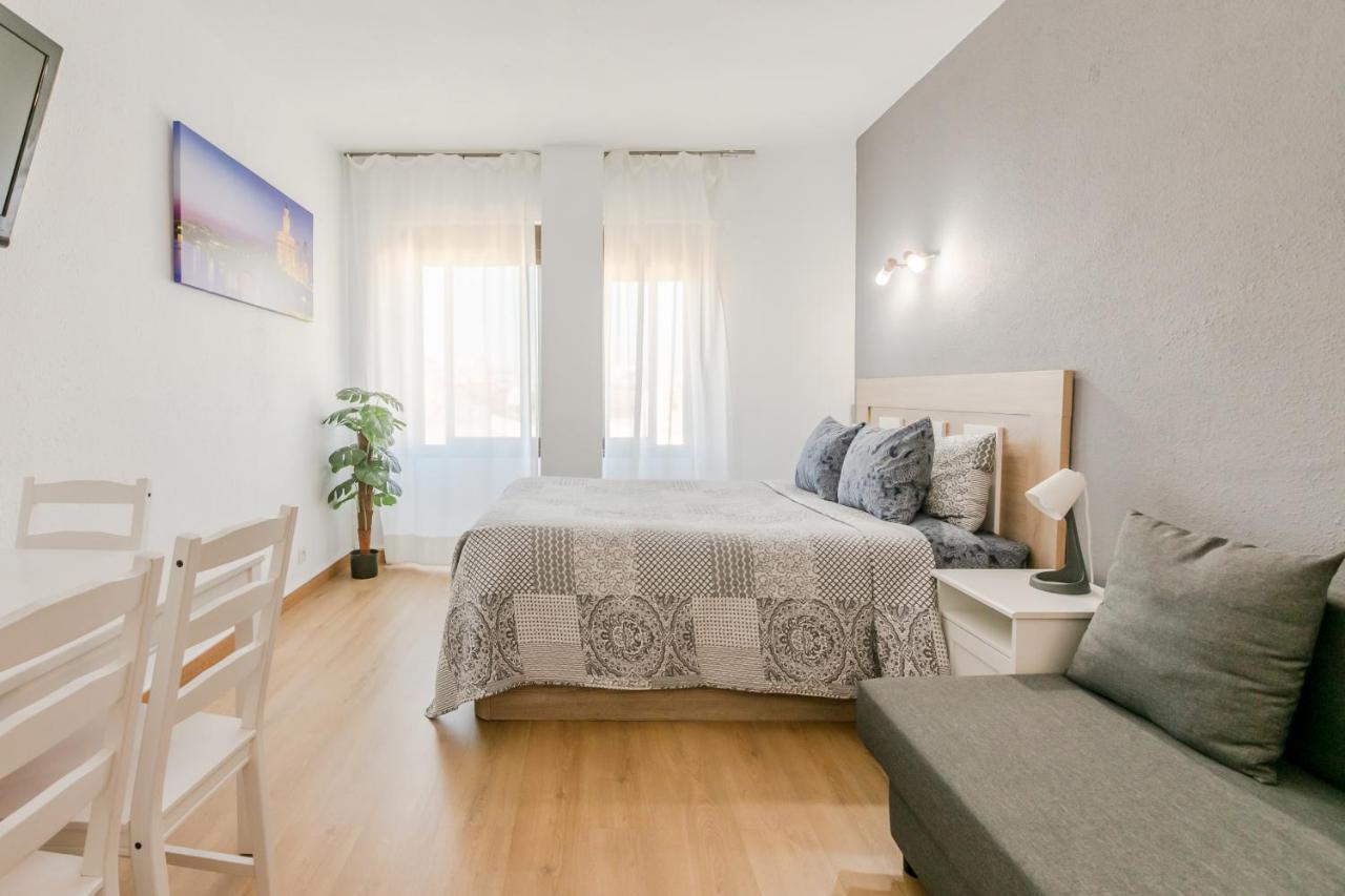 Apartament Hispalis Triana Sevilla Buitenkant foto