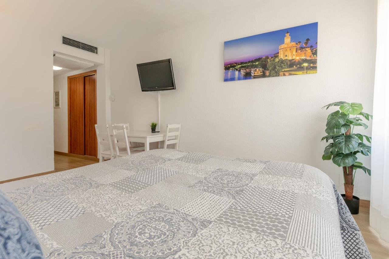 Apartament Hispalis Triana Sevilla Buitenkant foto